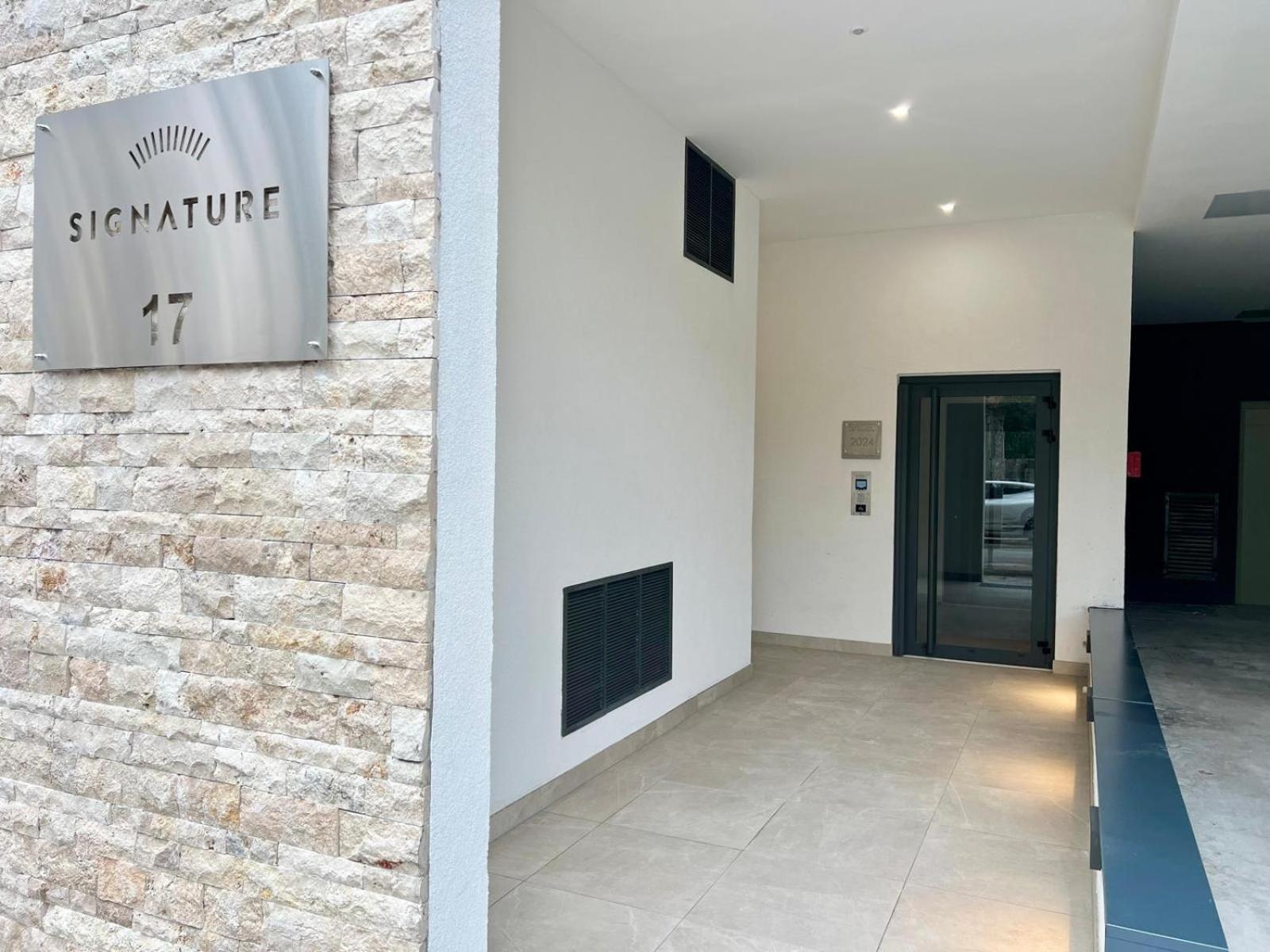 Brand New Flat With Terrace And Parc View Nizza