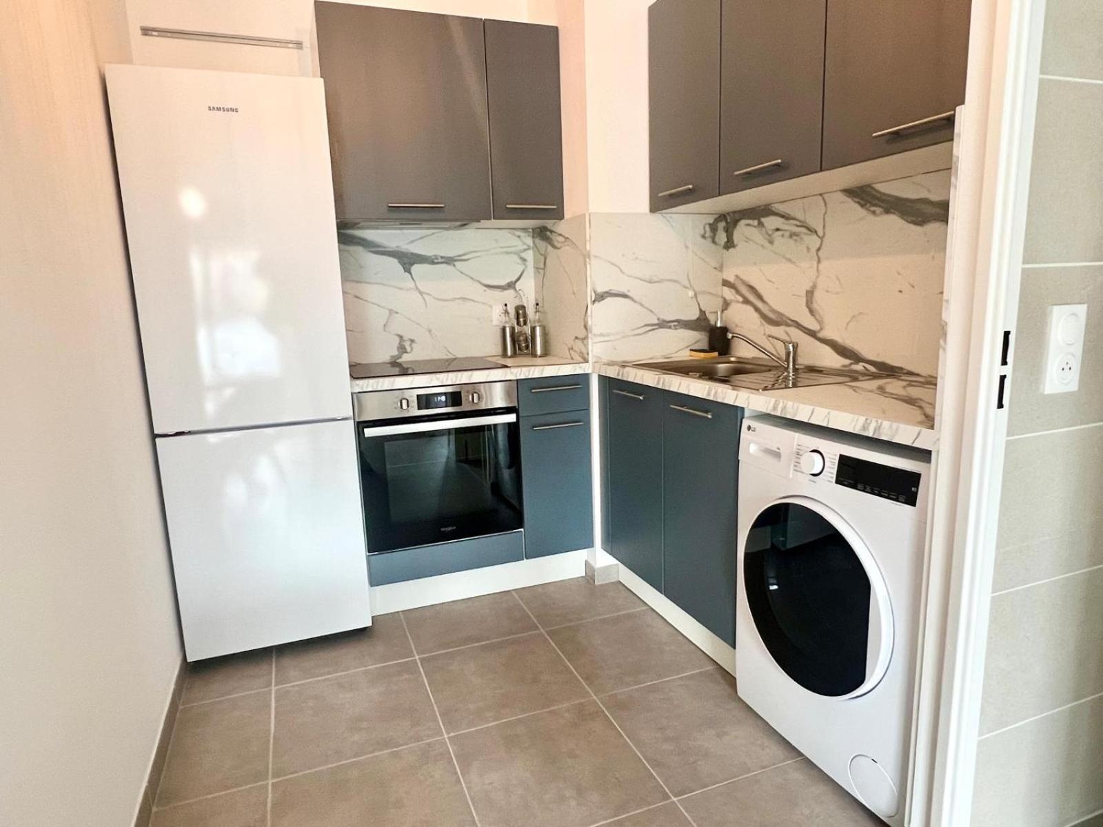 Brand New Flat With Terrace And Parc View